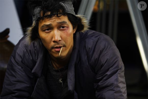 2008: com um visual diferente, Lee Jung-jae estrelou o longa 'The Accidental Gangster and the Mistaken Courtesan'