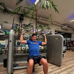 Edu Guedes é adepto à prática de atividades físicas, além de uma alimentação equilibrada e saudável.