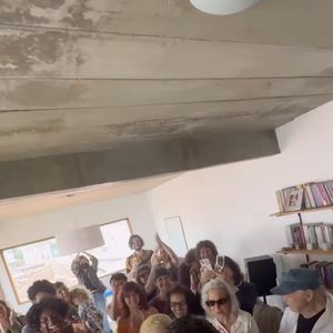 Cerimônia das noivas foi simples e íntima entre familiares e amigos próximos