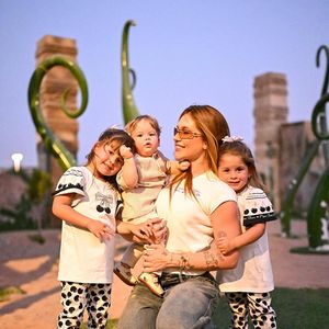 Virgínia Fonseca levou os três filhos para Dubai