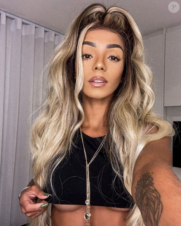 Brunna Gonçalves passou a mudar seu cabelo constantemente