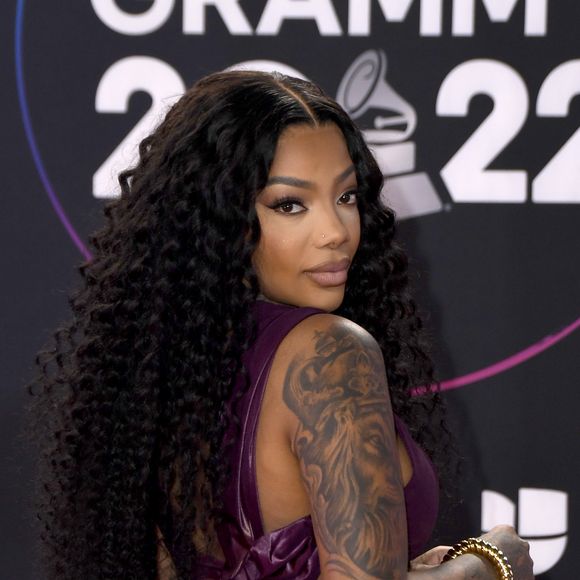 O encontro inesperado de Ludmilla e Billie Eilish deixou a web em chamas!