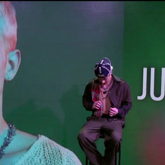 Juliano Floss aparece em terceiro lugar na enquete do BBB 26, com 10,6% dos votos