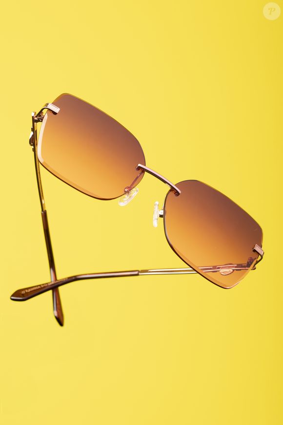 Modelos da nova coleção Marília Mendonça x Chilli Beans têm designs inspirados nas músicas, símbolos e no estilo marcante da Rainha do Sertanejo