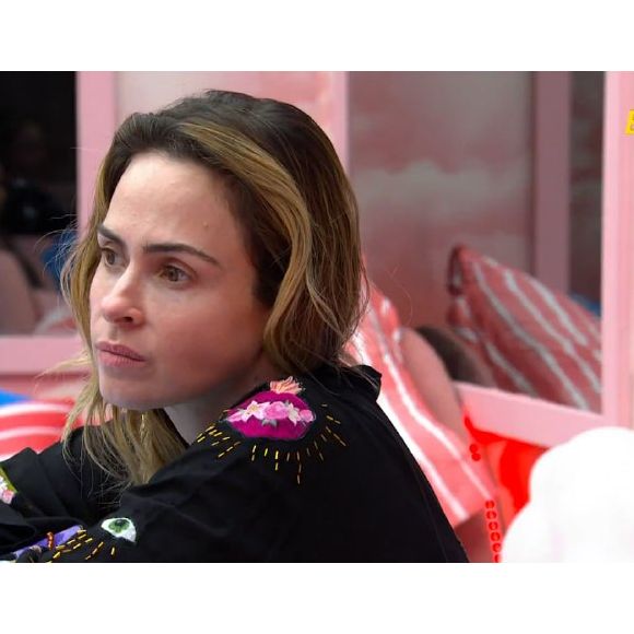 Ana Paula se afasta de Samira após conversa tensa e demonstra desconfiança no jogo