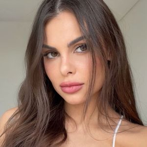 Amanda Kimberlly quebrou o silêncio após a polêmica envolvendo uma camisa da Seleção Brasileira com o nome de Neymar Jr. apagado e afirmou que não pode ser responsabilizada pela atitude de um amigo