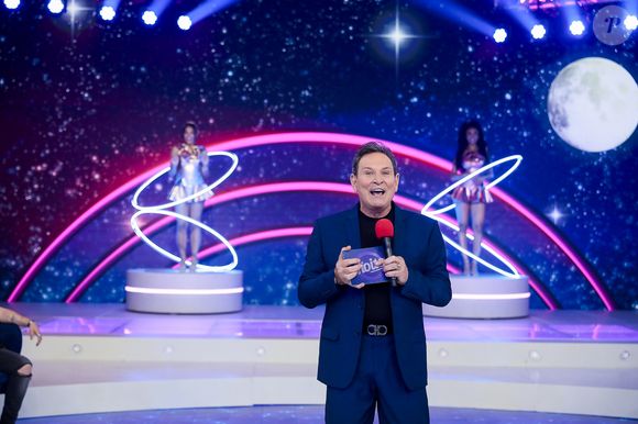 SBT em crise de audiência fez especial para homenagear os 43 anos de estreia do 'Viva a Noite', com Luis Ricardo