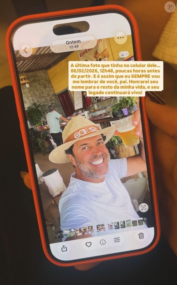 Henrique Maderite posa com um copo de cerveja na mão, em uma pose bem semelhante aos registros que publicava para os mais de 2 milhões de seguidores no Instagram