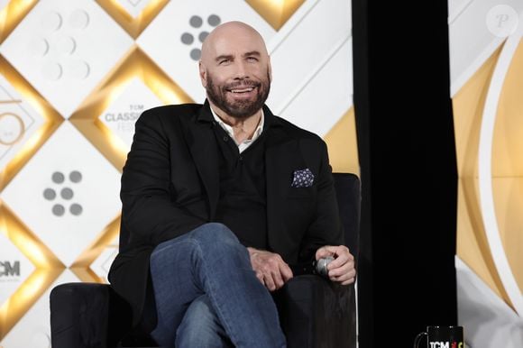 Apaixonado pro aviões, John Travolta investiu em um empreendimento de luxo localizado em Ocala, cidade da Flórida conhecida como a 'Capital Mundial dos Cavalos'