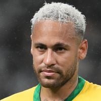 'Parças' que nada! Neymar tem rede de apoio só de mulheres, incluindo duas ex, mas levou 'chamada' por fala machista contra juiz de futebol