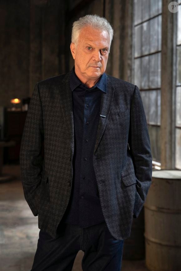 Pedro Bial relembra participação de Ana Paula Renault no 'Altas Horas' e define a ex-BBB como um verdadeiro fenômeno do reality