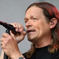 Qual foi a causa da morte de Brad Arnold? Vocalista do 3 Doors Down tinha apenas 47 anos e lutava contra um câncer em estágio avançado