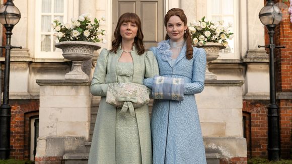 As irmãs Eloise (Claudia Jessie) e Francesca (Hannah Dodd) ganham mais espaço na série 'Bridgerton' da Netflix
