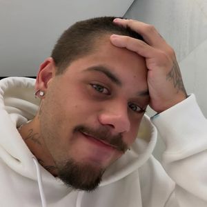 Zé Felipe foi criticado na web após a declaração no show