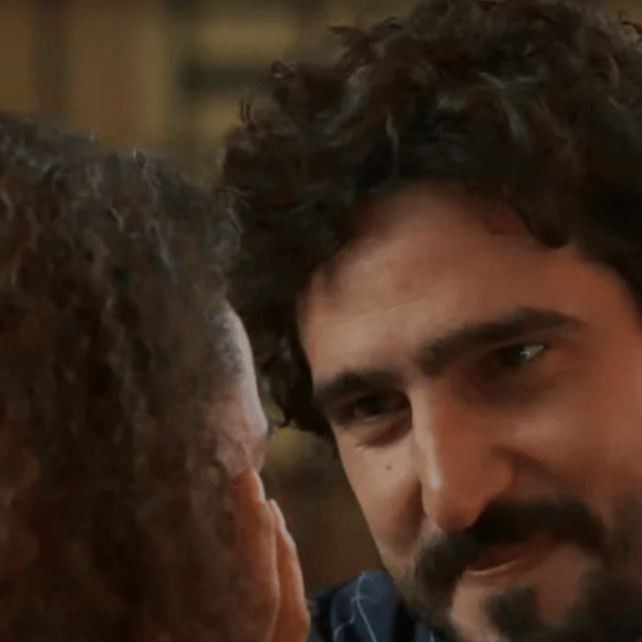 Declaração de amor: Ivan (Renato Góes) pede Raquel (Taís Araújo) em casamento