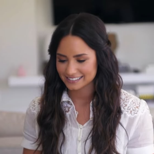 Demi Lovato registrou momentos na mansão de Hollywood Hills antes de deixar a propriedade após o episódio que quase lhe custou a vida