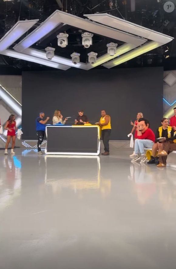 Poucos minutos depois, Celso Portiolli comemorou a volta da luz