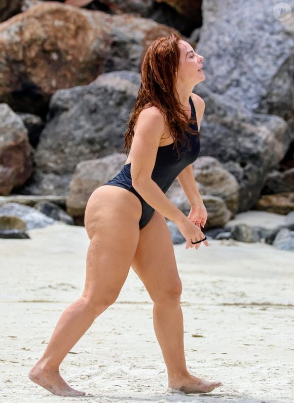 Paolla Oliveira está solteira desde o fim do relacionamento com Diogo Nogueira