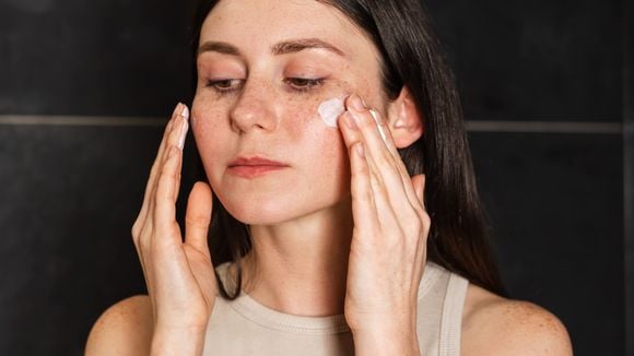 Batata na rotina de skincare? O truque para uma pele radiante que as apaixonados por beleza adoram no TikTok