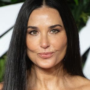 Segundo uma revista internacional, Demi Moore teria gastado mais de R$ 1,7 milhão em procedimentos