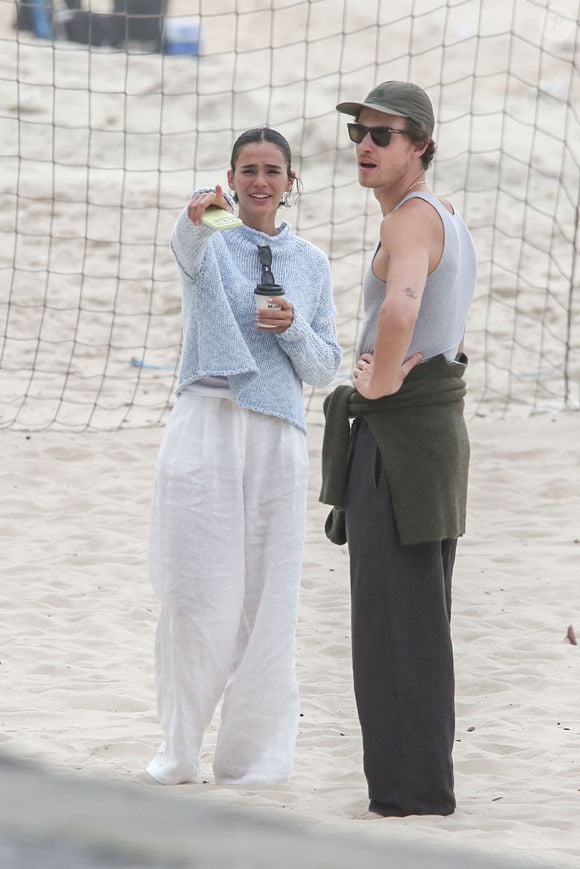 Bruna Marquezine e Shawn Mendes estão namorando há meses, mas mantendo a relação de forma discreta
