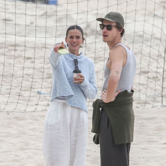 Bruna Marquezine e Shawn Mendes estão namorando há meses, mas mantendo a relação de forma discreta