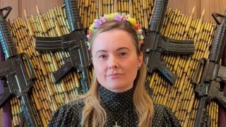 Deputada Júlia Zanatta rebate Oruam por crítica ao surgir em foto polêmica cercada de armas: 'Desarmamento do povo é sucesso de criminosos'