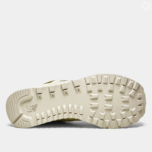 Inspirado em modelos de corrida, sneaker aposta em amortecimento leve e design versátil