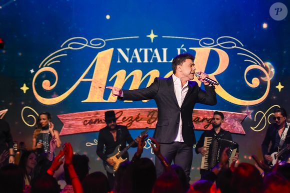 Zezé Di Camargo gravou, nos últimos dias, o especial 'Natal é Amor' para o SBT