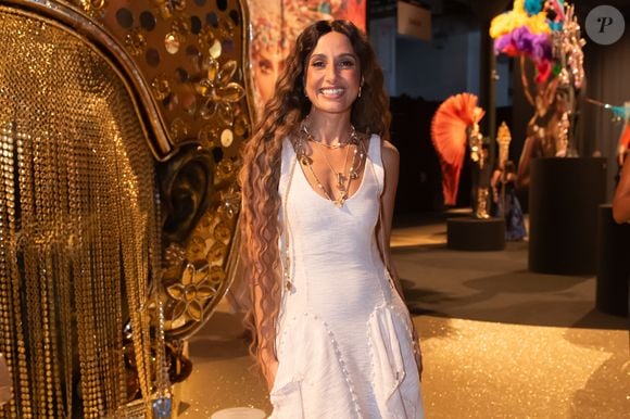Veja mais uma foto de Camila Pitanga no Rio Fashion Week 2026