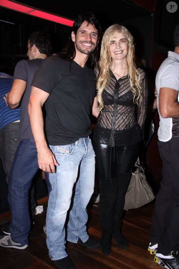 Isis de Oliveira afirma não ter tempo para sentir saudade da TV, da qual se afastou em 1997