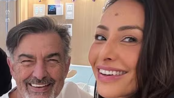 ‘25 dias de luta e superação': pai de Sabrina Sato recebe alta hospitalar após retirada do pâncreas e duas cirurgias
