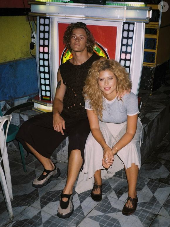 Isadora Cruz e seu namorado Lucas, esquiador profissional