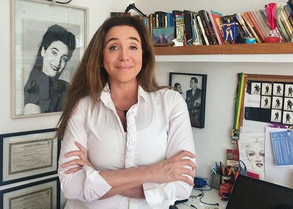 Marisa Orth causou polêmica por conta de post onde fez referência à candidatura política ao comentar a morte de Roney Facchini, aos 73 anos