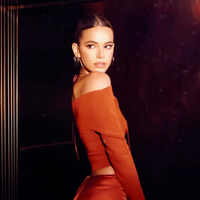 Diga adeus aos saltos desconfortáveis ​​no jantar de Natal: estas sapatilhas de Bruna Marquezine são ideais e têm um ar luxuoso