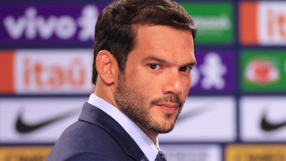 Bomba na Copa! Presidente da CBF, Samir Xaud, é acusado de bancar suposta amante e esposa com dinheiro da entidade durante o Mundial; confederação se pronuncia