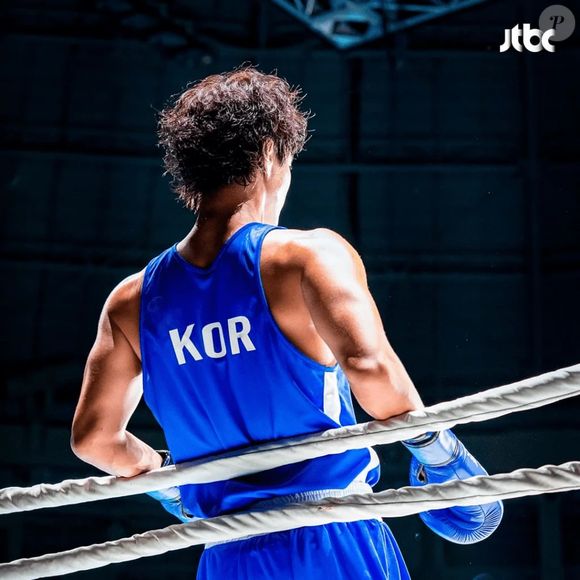 Para encarar o personagem, Park Bo-gum teve que se dedicar aos treinos intensos e fez uma dieta rigorosa