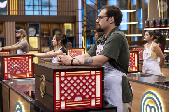 Giovanni se tornou o primeiro eliminado do grupo principal do MasterChef Brasil 2026 após enfrentar dificuldades na prova que tinha frutas como protagonistas