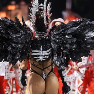 Bumbum definido de Viviane Araújo também chamou atenção nas fotos - Foto: Brazilnews/Agnews