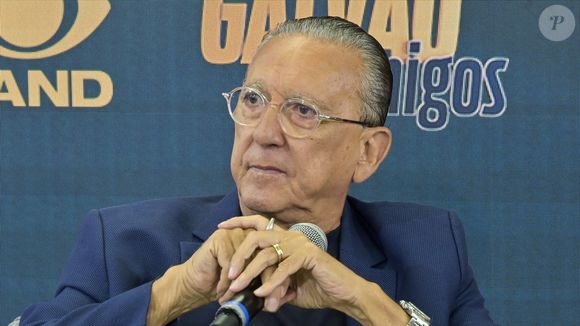 Galvão Bueno detalha estado de saúde após internação: 'Foram duas semanas de...'