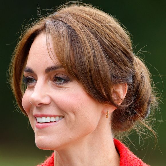 Tem veneno de abelha e proteína de placenta: respire fundo ao descobrir o preço do creme rejuvenescedor favorito de Kate Middleton