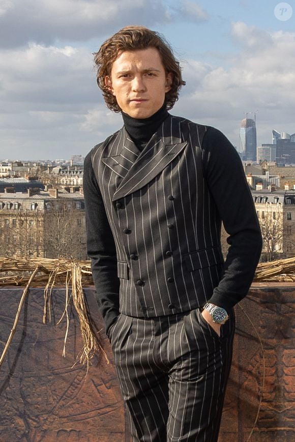 Tom Holland revelou que fazia uma dieta com 500 calorias por dia e também corria 16 km diariamente