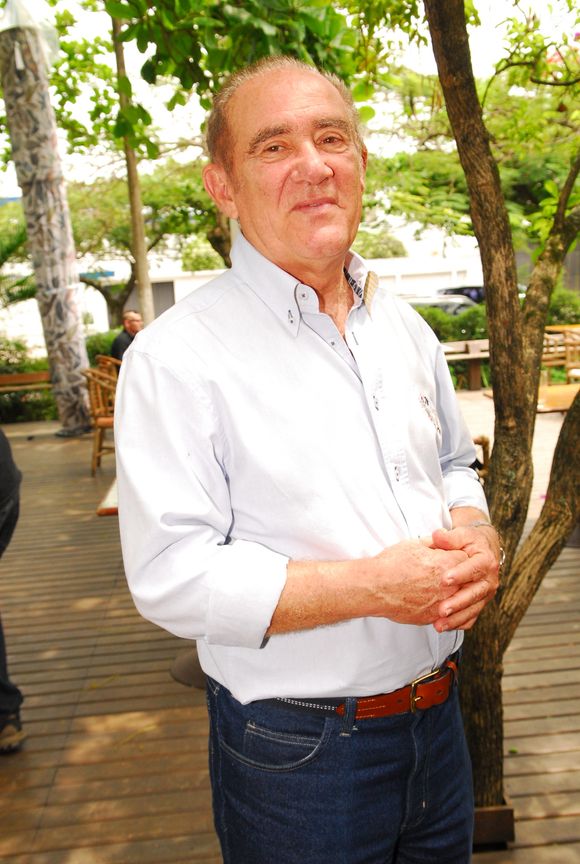 Renato Aragão está se organizando para quitar dívida de IPTU