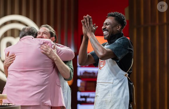 Dodô e Leonardo Miggiorin impressionam jurados com prato elogiado na prova do muro do MasterChef