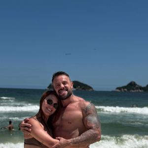 Mais recentemente, Rafael Cardoso passou a aparecer em diversas publicações com a namorada Carol Ferraz