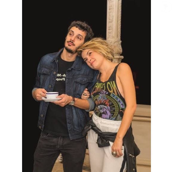 Lua Blanco, namorada de Leandro Soares por 10 anos, descobriu câncer no intestino há alguns meses