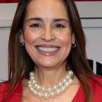 Carmem da novela 'A Viagem', Suzy Rêgo e Marina Ruy Barbosa têm ligação inesperada. Saiba qual!