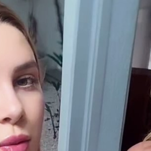 Após entrada da nora na Privacy, Andressa Urach faz vídeo ousado com namorada do filho e divide opiniões: 'Fim do mundo'