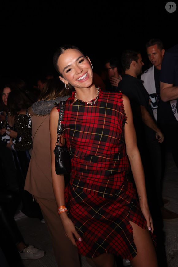 Bruna Marquezine evitou interações - pelo menos, públicas - com Virgínia Fonseca, o que fez muita gente desconfiar de que ela não ia muito com a cara da concunhada