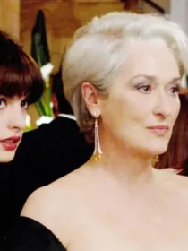 Este perfume elegante apareceu em 'O Diabo Veste Prada', ganhou o prêmio de melhor perfume do ano e continua sendo um ícone